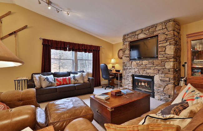 The Tanglewood Lodge: Amazing Ski Home For Groups. Hot Tub. Close To Killington Resort! 4 Bedroom Home - Photo 15