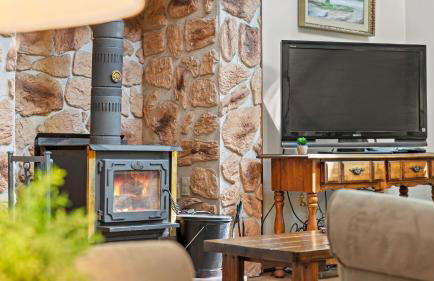 7mins to Skiing, Fire Pit, Game Table Lake Access Hygge Home by Avantstay - Photo 9
