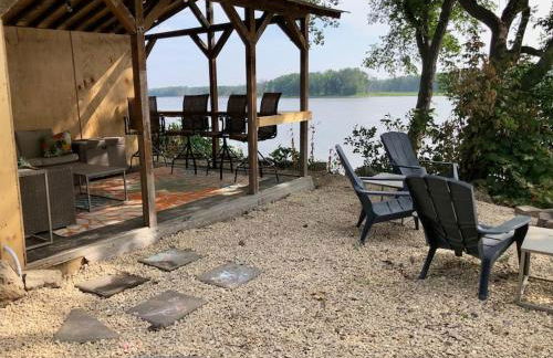 Custom Waterfront Lodge, 4 bed, 4 Bath, Sleeps 12! - Foto 43