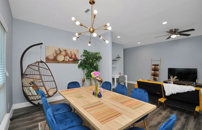 Cozy Retreat Near NRG Stadium, Free parking, Wi Fi - Foto 65