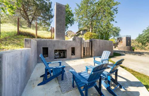 Serene Millerton Lake Villa w/ Panoramic Lake View - Foto 15