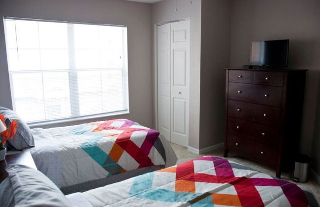 Venetian Bay #103 - Three Bedroom Townhome - Photo 5