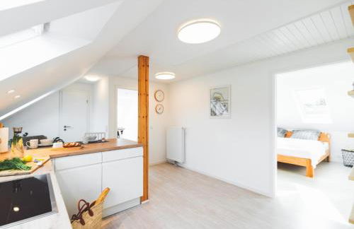 Casa Ueberall - Ruhige DG-Ferienwohnung für 2 Erwachsene in Burg - Balkon mit Abendsonne, hochwertige Ausstattung, überdachter E-Bike-Stellplatz, Nähe zur Altstadt & Restaurants - Foto 30