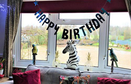 Lakeland Lodge with private Hot Tub and fishing - Foto 11