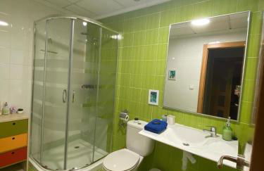 Llandells 12 - Photo 11