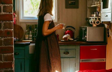 The Laundry Room Romantic cabin, hot tub & views - Photo 3