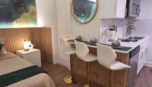 Emerald Luxe Lakeview 6 min to EPIC Universe - Foto 5