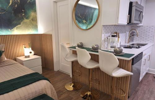 Emerald Luxe Lakeview 6 min to EPIC Universe - Foto 5