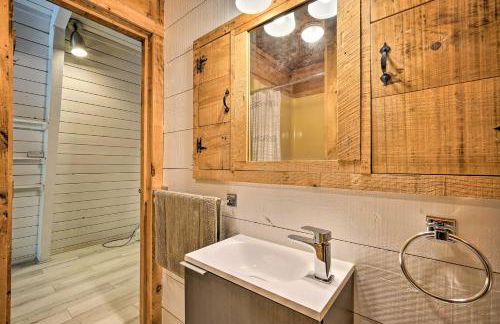 Wilmington Chalet with Hot Tub Less Than 8 Mi to Mount Snow! - Foto 18