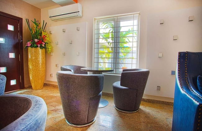 H21 Apartments & Lounge - Photo 27