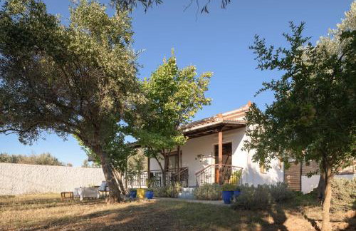 Eleni's Cottage, for Natural Living, By ThinkVilla - Foto 1