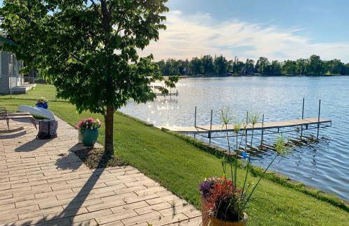 The Lakefront Home - 5 Minutes From Detroit Lakes! - Foto 1