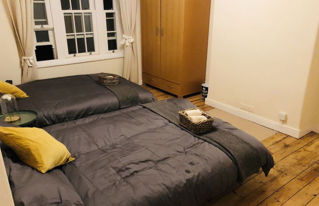 3bed apartment next to eurostar station - Foto 3