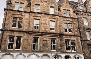 John Knox's Apartment on Edinburgh's Royal Mile - Photo 23