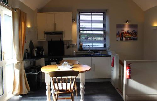 Bandroom Cottage - Photo 14