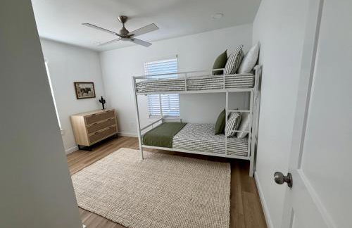 Lucky Cowboy Lodge Near WinStar - Cozy 3BR Home - Foto 22