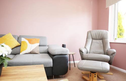 Palmers Place By N And N Stays Worker Friendly Accommodation in Bradley Stoke with private parking and fast WIFI, Long Stays Welcome - Foto 12