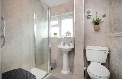 Manvers House, Rotherham for contractors, Families, free parking, Spacious, WIFI, modern - Foto 26