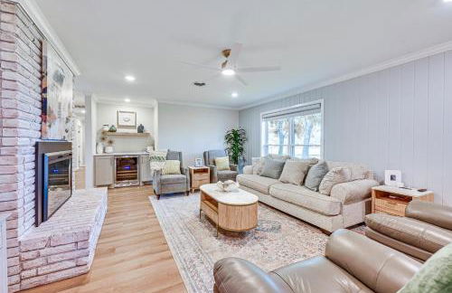 Patio, Yard, Views Modern Home in Longview - Foto 1