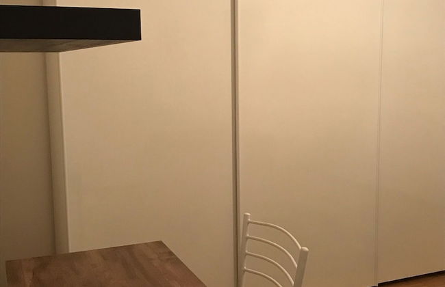 Emilio's House Located in a Quite and Residential Area - Photo 17