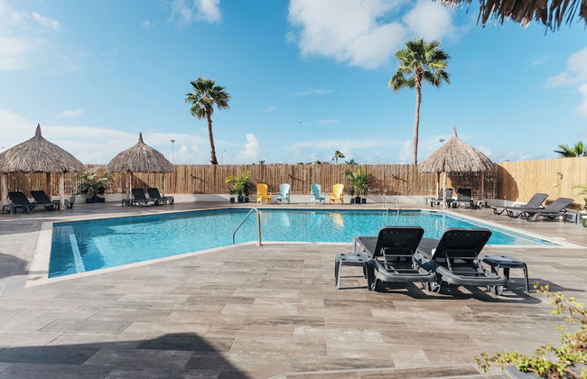 Bon Bini Seaside Resort - Photo 42