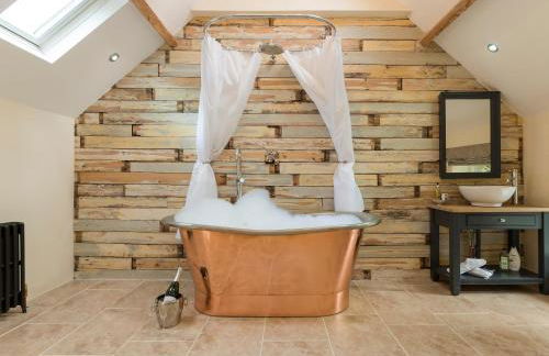 The Coach House - Photo 15