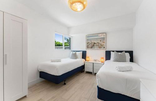 Stunning Tropical Heated Pool House Near The Beach - Foto 46