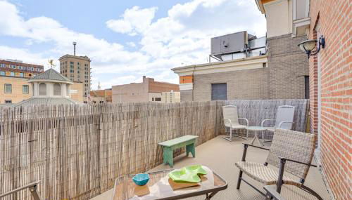 Walk Downtown Inviting Historic Home in Dubuque! - Foto 3