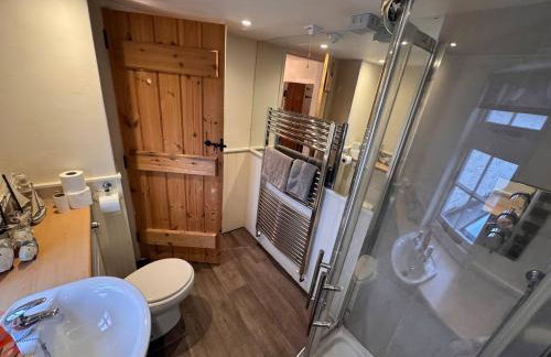 3 Double Bed Character Cottage in Quiet Hamlet - Photo 5