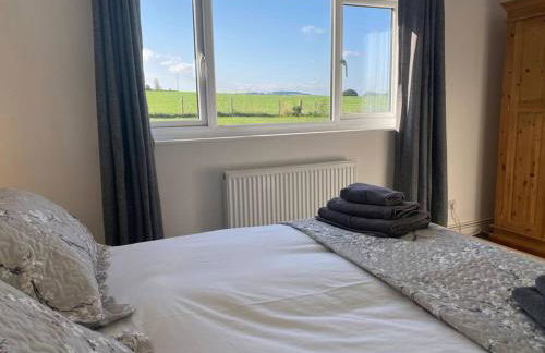 Cosy bungalow with views, walks, garden & parking. - Foto 26