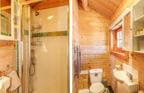 Pond Cabin - Photo 11