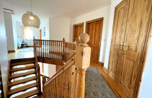 Spectacular 7BR House Hot Tub and Gardens in Gretna - Pass the Keys - Foto 53