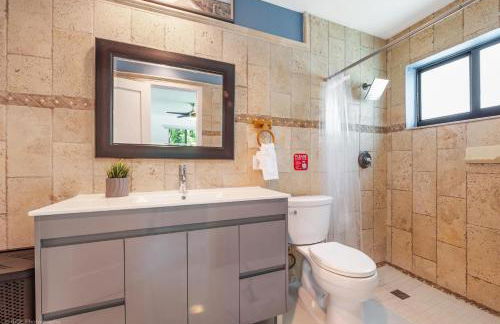 The Palms -Mini Golf , Foosball Table, Heated Pool ,Baby items ,BBQ - Foto 4