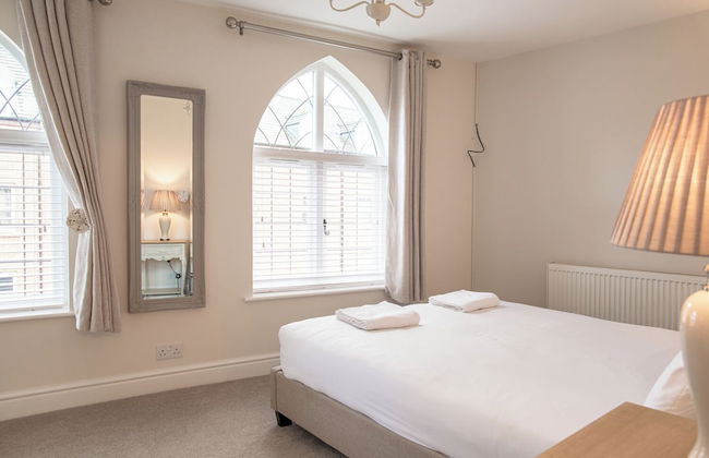 Charming 2 BD House in Tewkesbury Centre - Photo 6