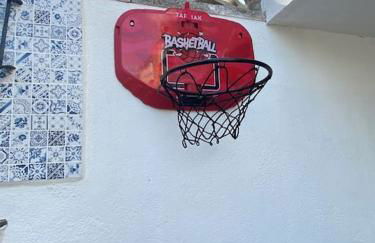 Pool Oasis with Mountain Views - Foto 36