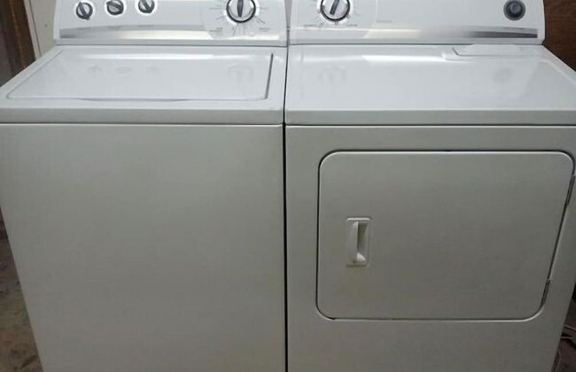 Sunshine Suites at Hillcrest - Photo 35