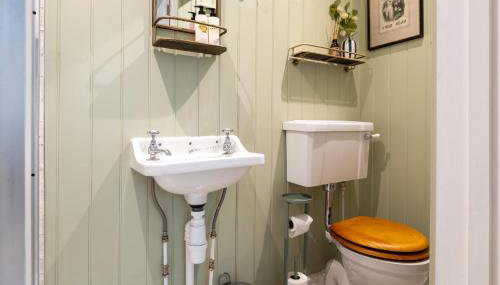 Beautiful 2 Bedroom Cottage in the Cotswolds - Foto 3