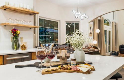 Luxury Escape! Golf Sim, Sauna, Hot Tub & Game Room Bliss - Foto 30