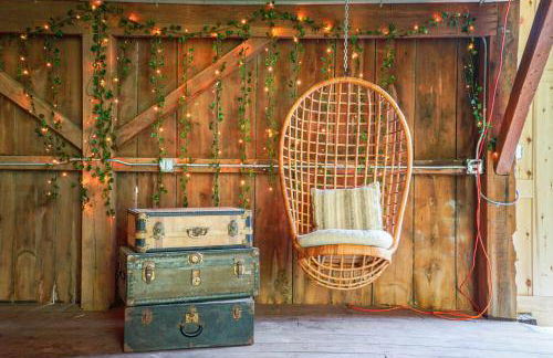 Picturesque Lake Elmo Cottage with Fire Pits! - Foto 35