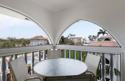 Breakers West C2 - Gorgeous Top Floor Beach Condo - Photo 14