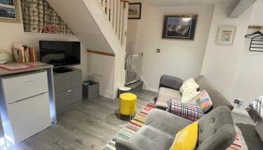 Magnolia Passageway to the Jurassic Coast. - Foto 2