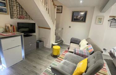 Magnolia Passageway to the Jurassic Coast. - Foto 2