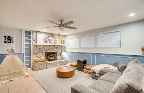 Luxe Redmond Family Home Sauna, Solarium and Creek - Foto 5