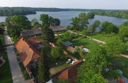 4 Sterne Wohnen "Zum alten Forsthof" am Schlosspark, App 1 "smuck und groot" - Foto 1