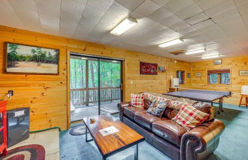 Senic Views, Game Room! Family Cabin in Deep Gap - Foto 4