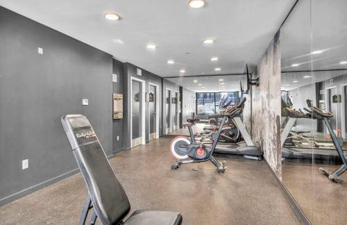 Little Italy & CWRU w King BedGymParkingWD - Foto 2