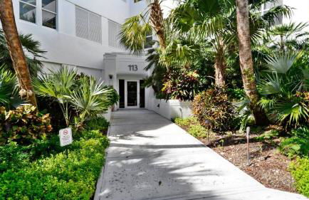 Trumans Hideaway by AvantStay Top Location w Patio BBQ Shared Pool Month Long Stays - Foto 24