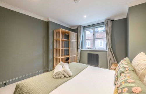 Stylish 2 Bed with Parking, 5 Min Walk to Windsor - Foto 10