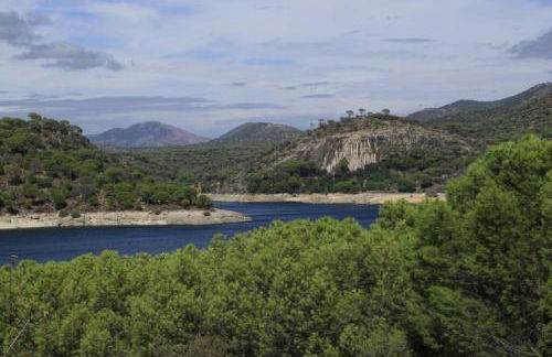 La Casita de Noe con vista al Pantano de San Juan - Foto 42
