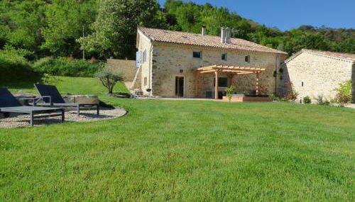 Camin'hôtes Gîte Spa Drôme "Lavande" - Foto 3, Garden